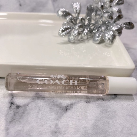 Coach Floral EDP Vaporisateur, NEW - Travel Size 0.25 oz. 7.5 ml. - Picture 4 of 10